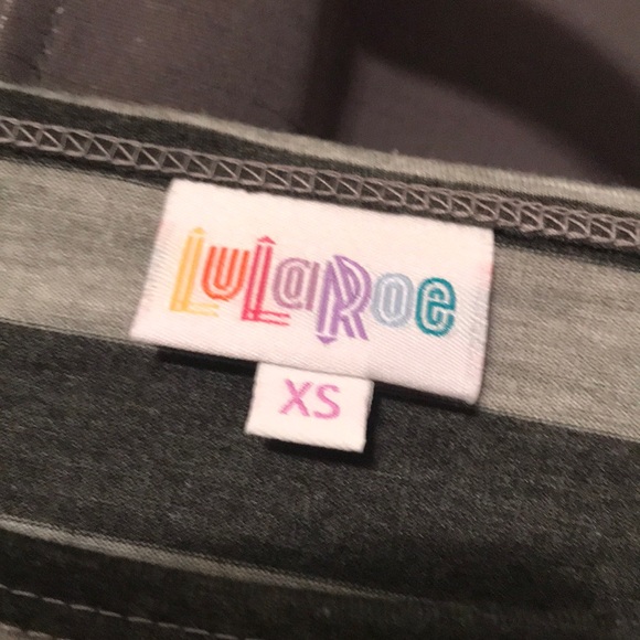 Lularoe Top Size XS - Picture 2 of 3